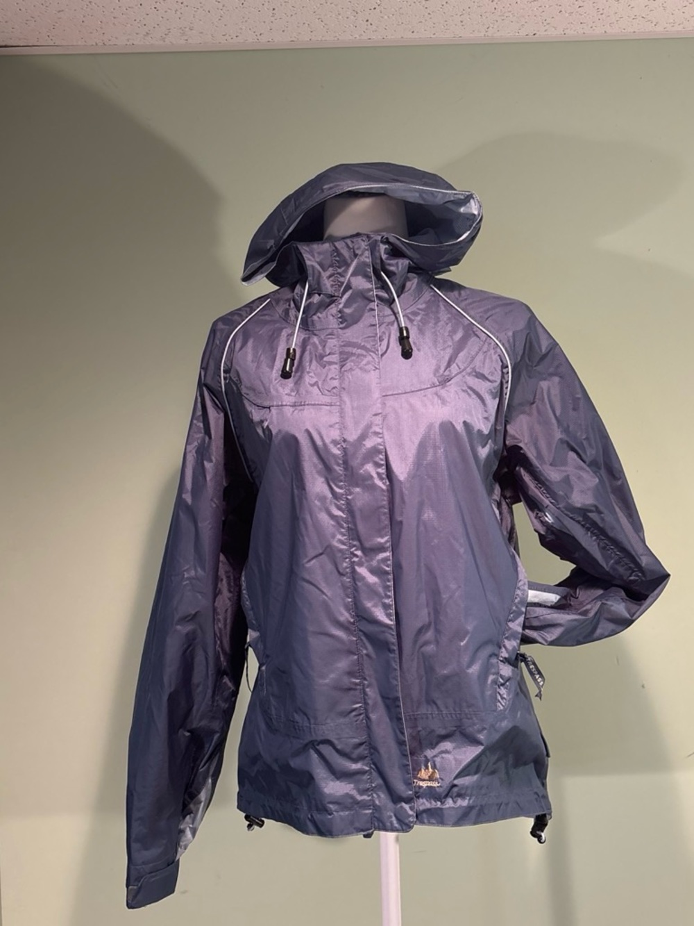 Women’s Lightweight blue Hooded waterproof Rain Jacket size M